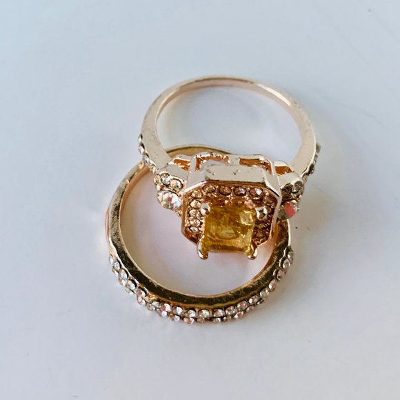 NWOT Women's Rose Gold Ring Fashion Ring Set SZ8 - Picture 5 of 5